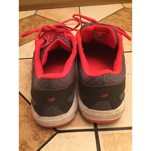 New Balance pink and grey Running or walking shoes size 9 - Picture 3 of 5